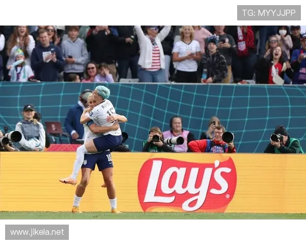 拉皮诺退役后还在靠代言买海岛？